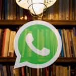 come salvare chat WhatsApp