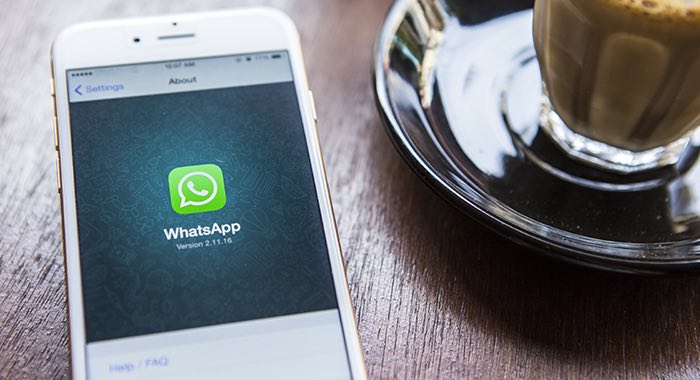 come cambiare lingua su WhatsApp