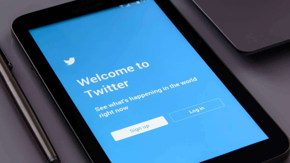 come cancellarsi da Twitter riattivare account disattivato