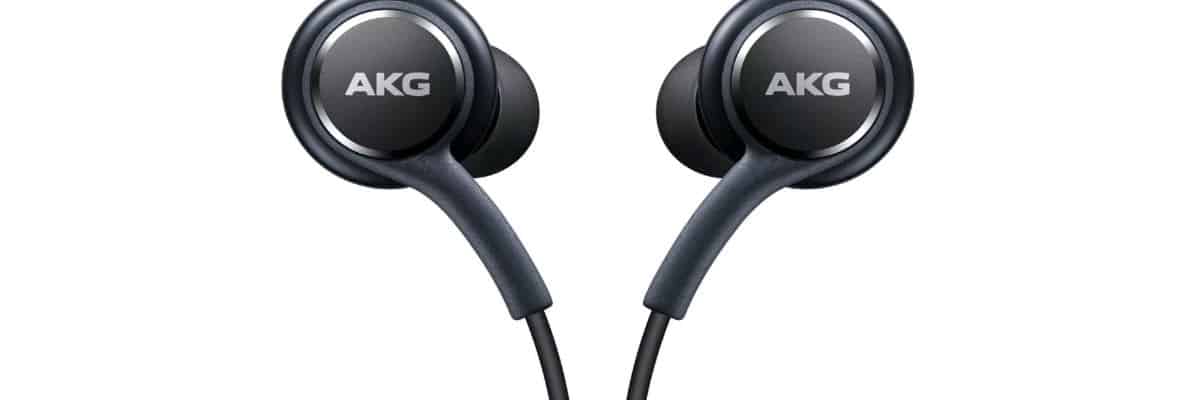 quale smartphone Samsung comprare accessorio Cuffie in-ear Samsung AKG