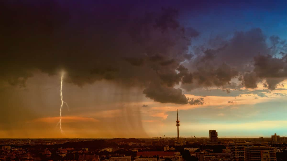 frasi da mettere nello stato di WhatsApp meteo