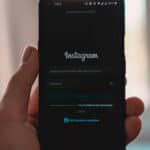 immagine che mostra la schermata iniziale di Instagram su mobile